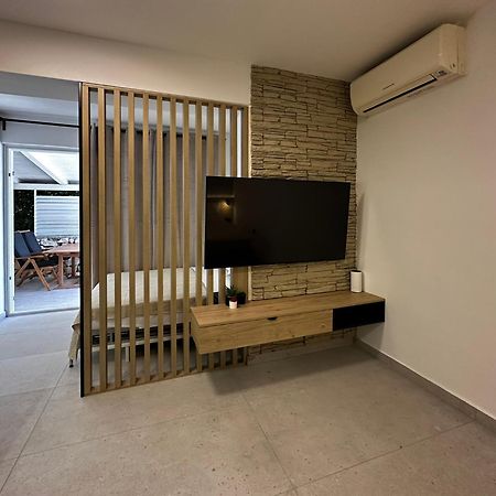 Studio Apartments Lace Novalja Kültér fotó
