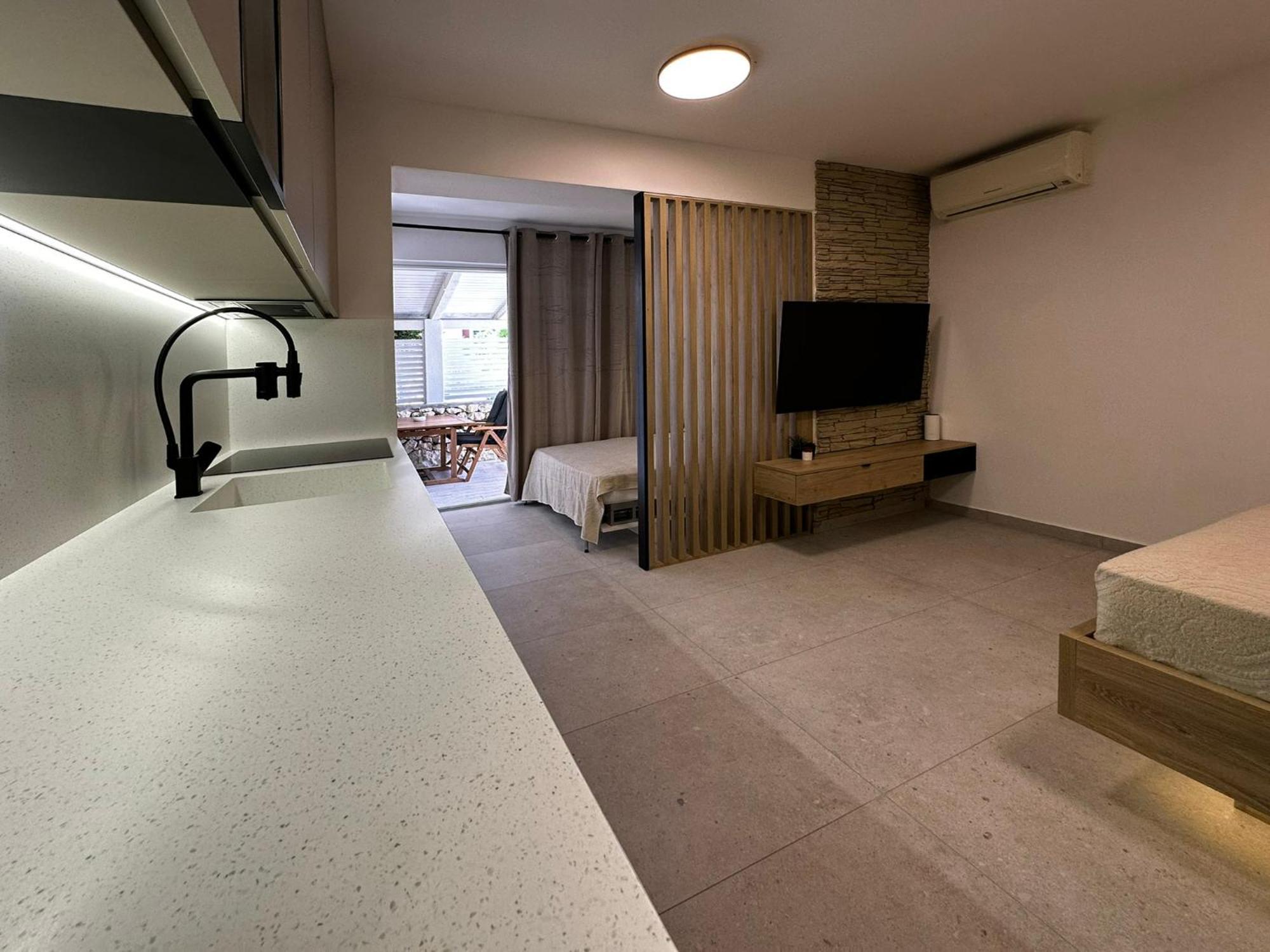 Studio Apartments Lace Novalja Kültér fotó